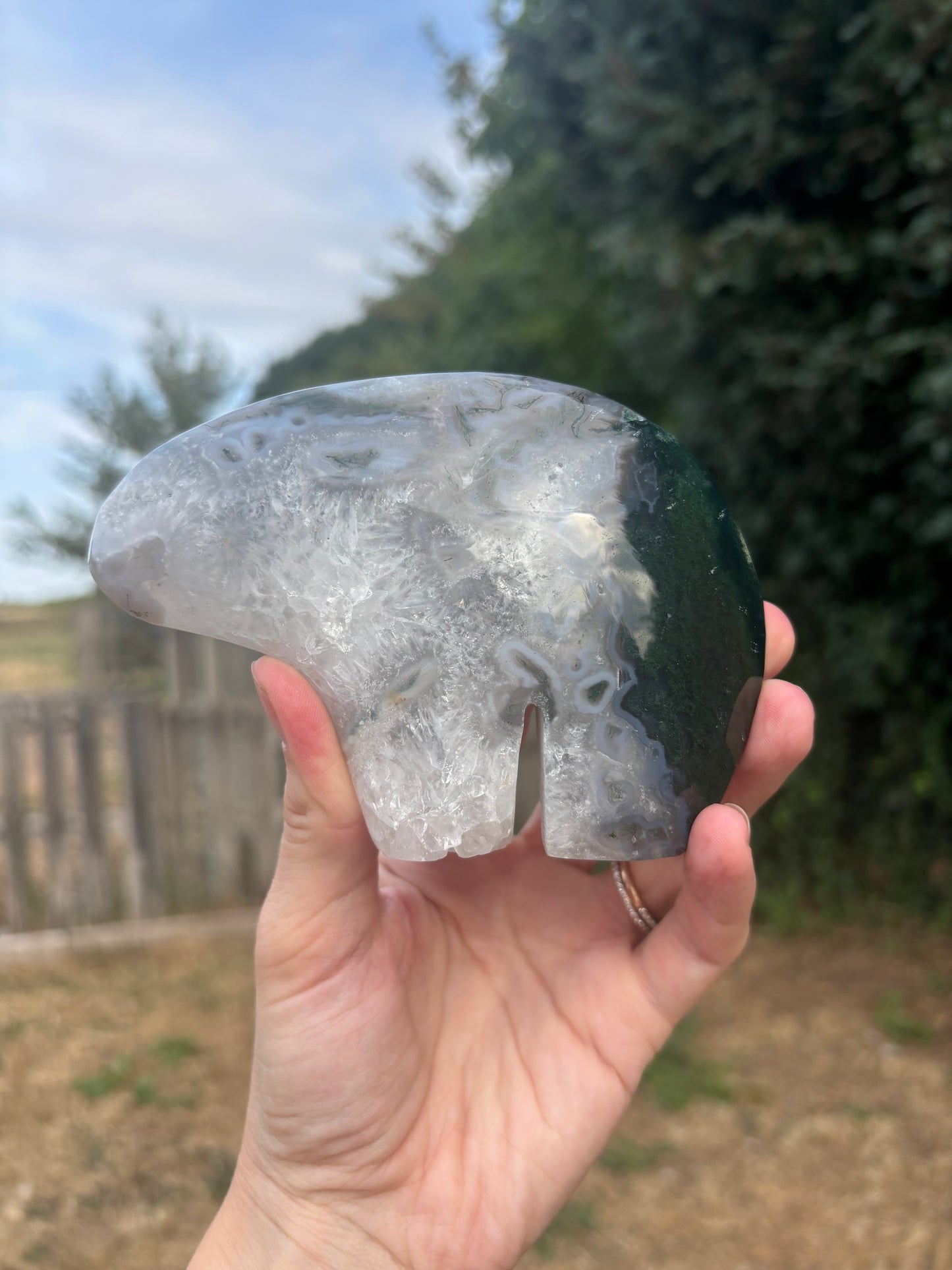 Moss agate Zuni bear