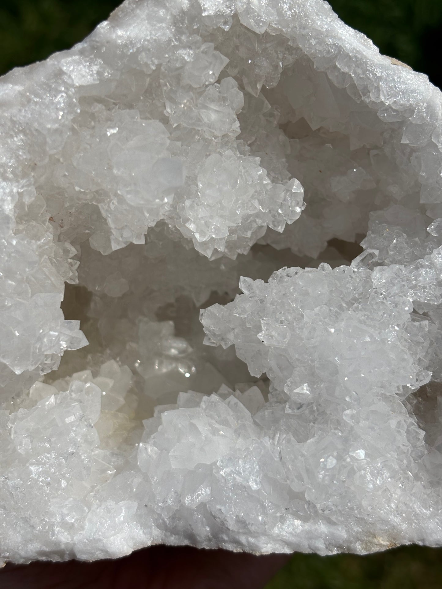 Quartz geode pair