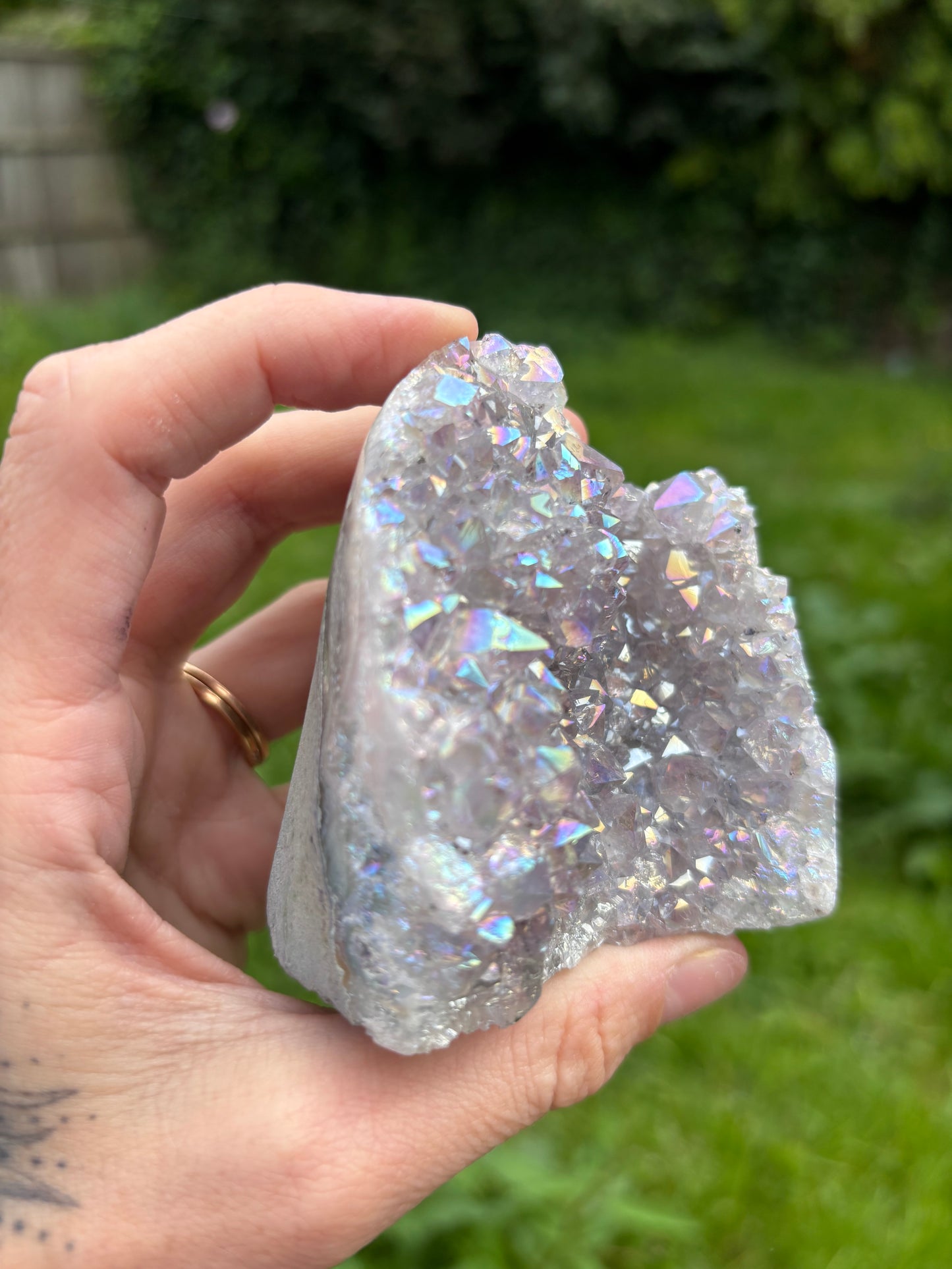 Aura Amethyst cutbase
