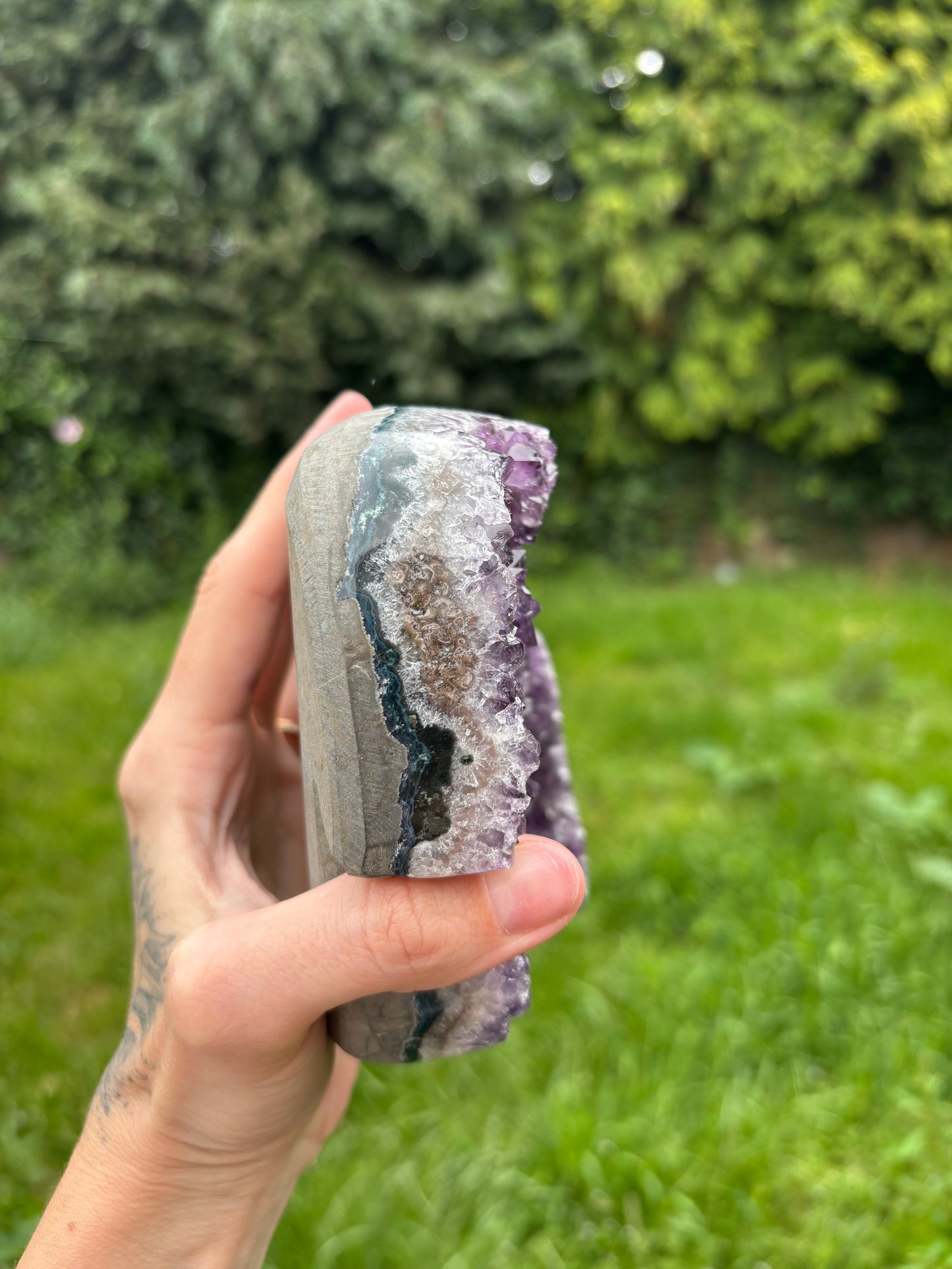 Elephant standing Amethyst