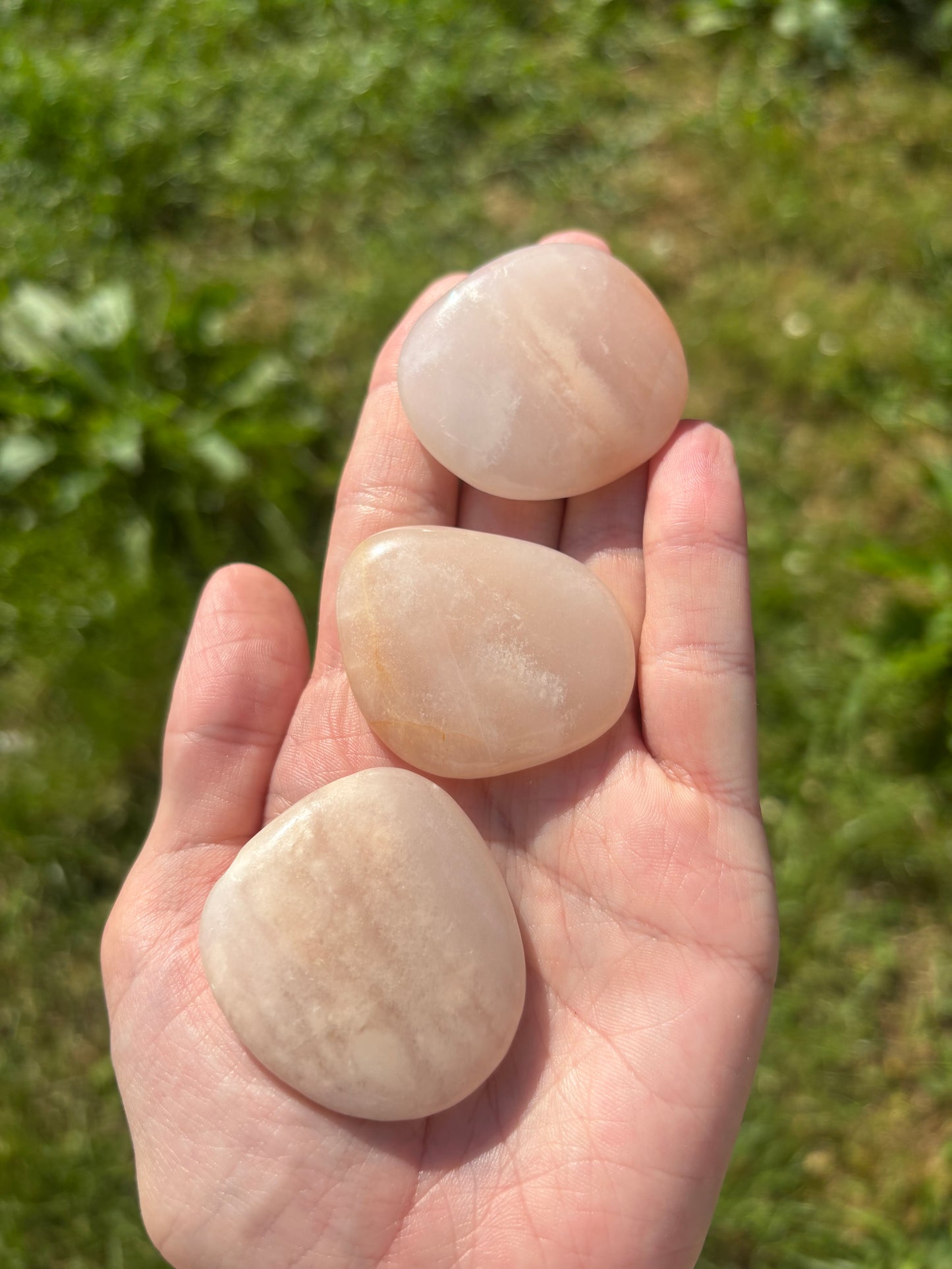 Moonstone smoothstone