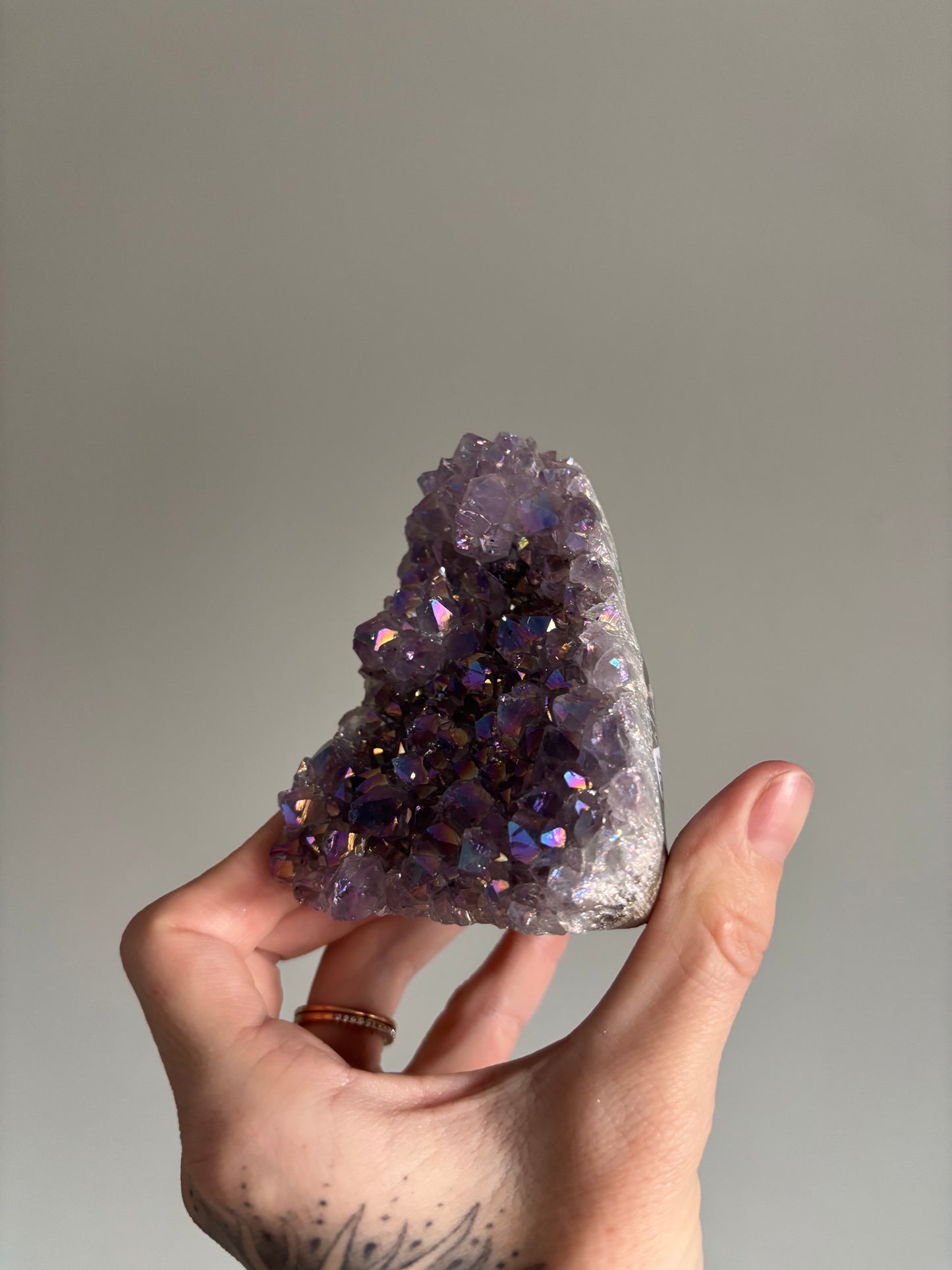Aura Amethyst cutbase