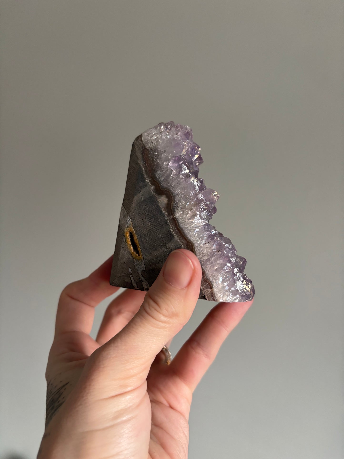 Aura Amethyst cutbase