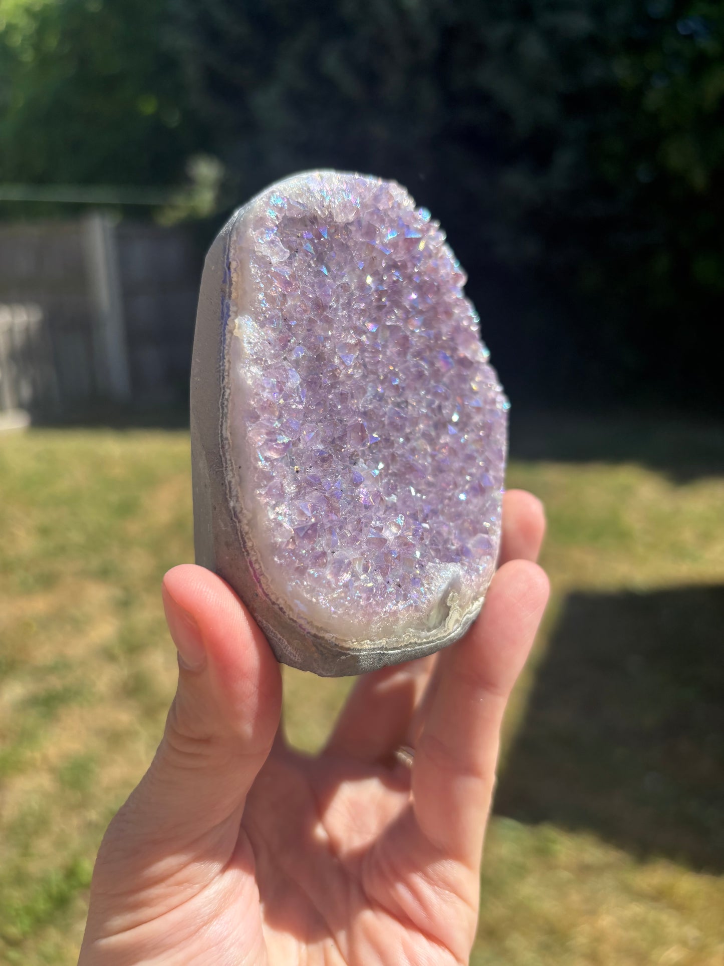 Aura Amethyst cutbase