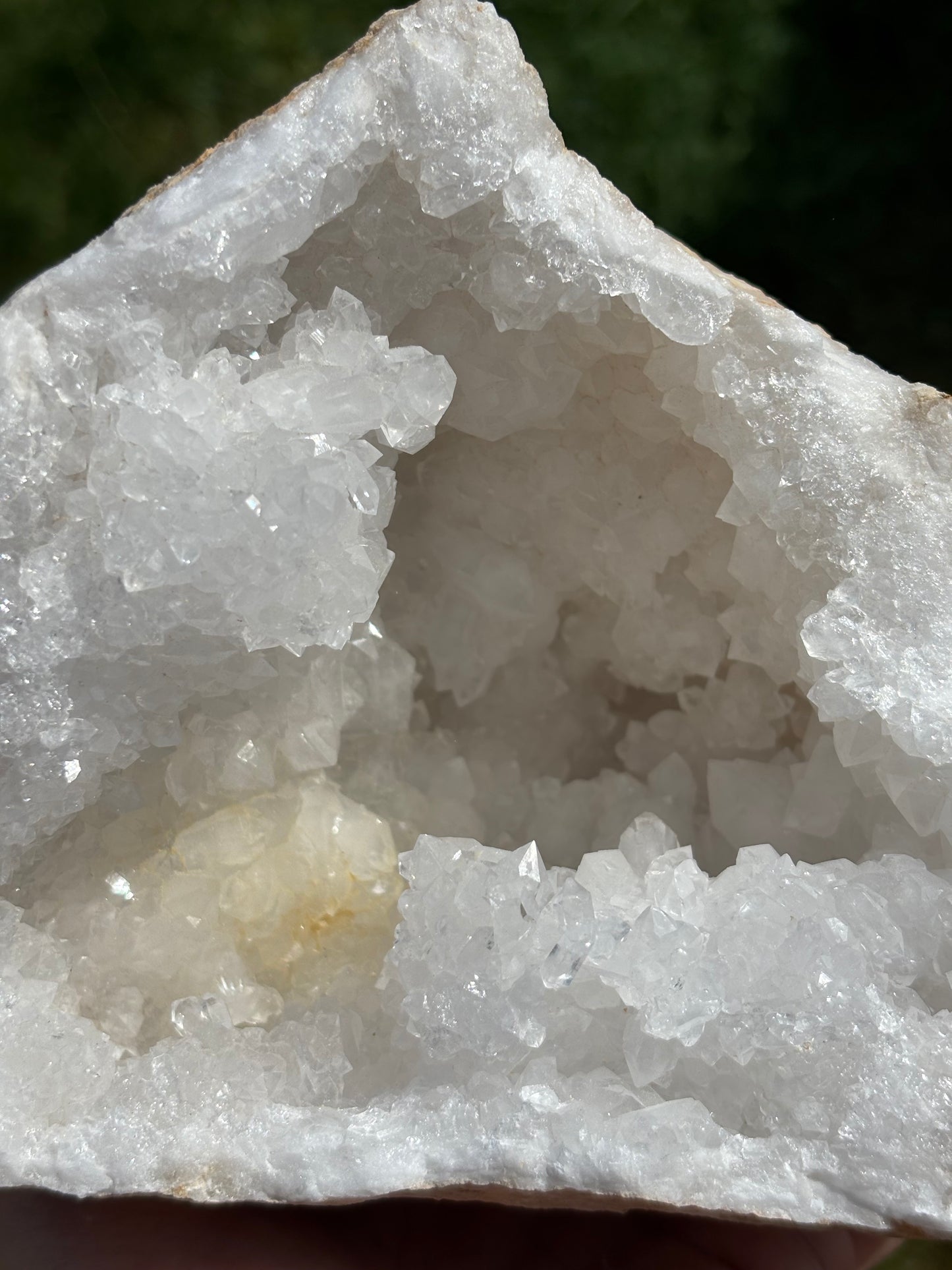 Quartz geode pair