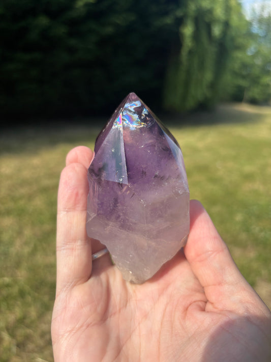 Amethyst cluster point