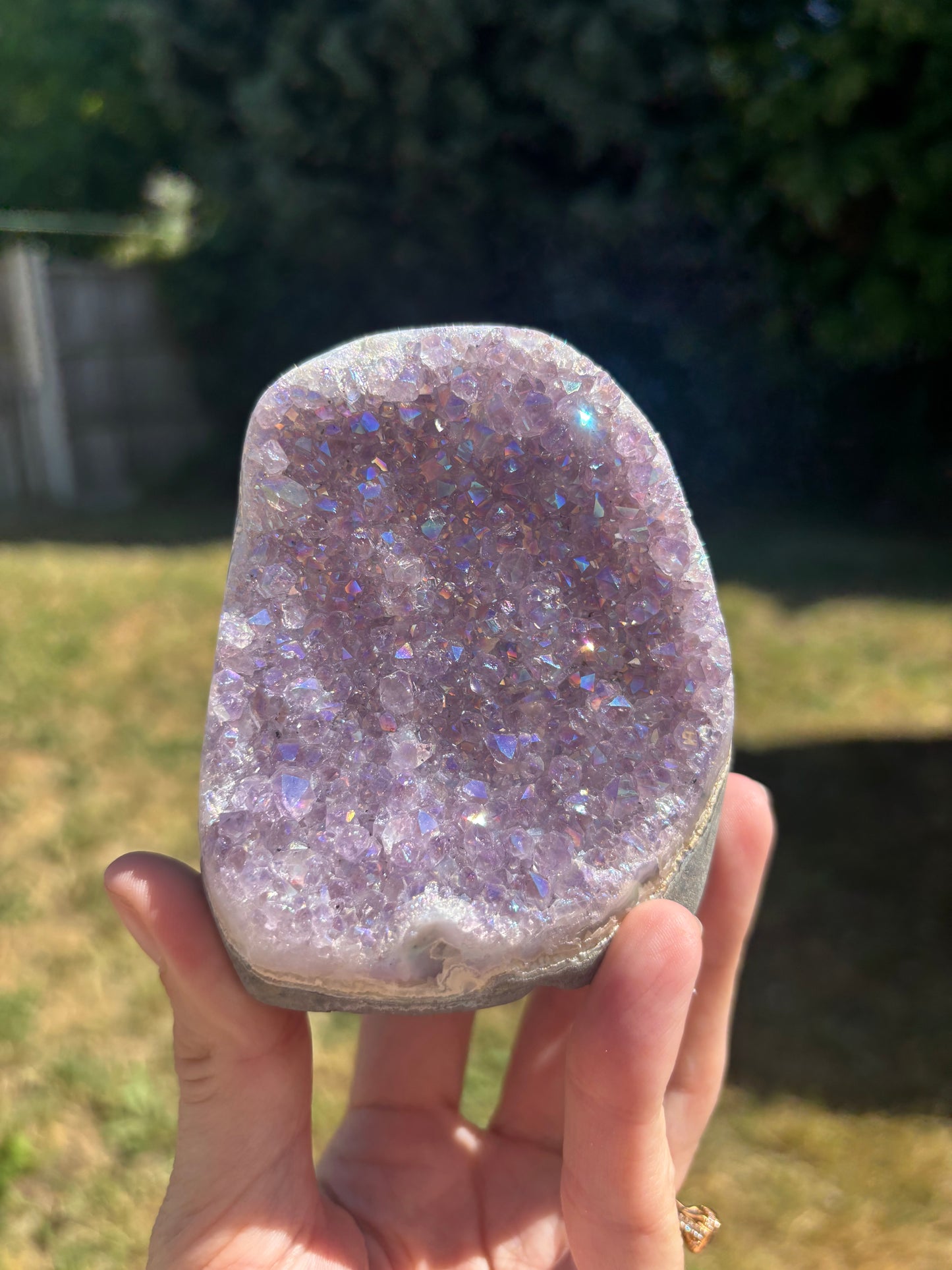 Aura Amethyst cutbase