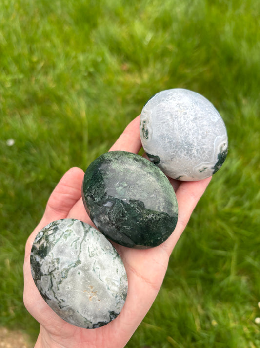 Moss Agate palm stone
